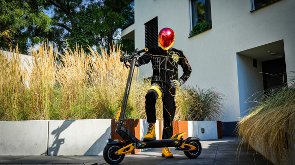 Recenzie: Este Vsett 10+ o trotinetă electrică pentru toată lumea?